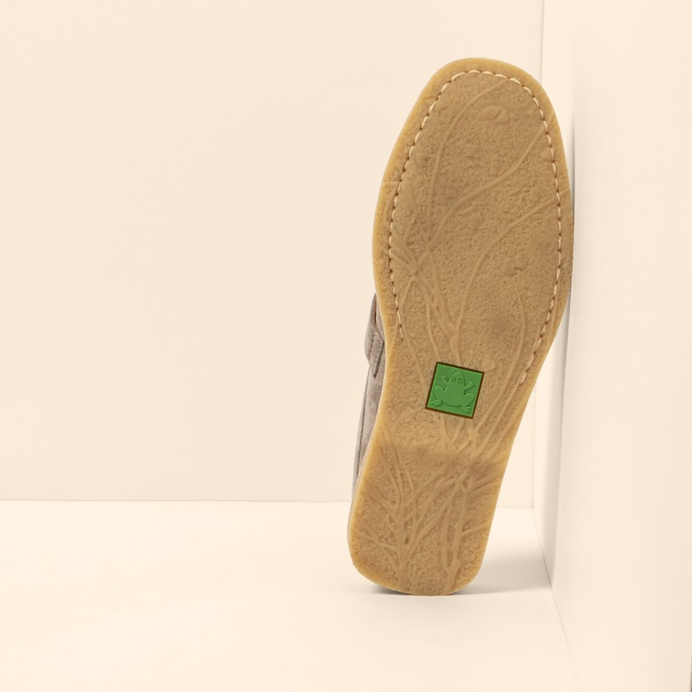 N5965 SILK SUEDE TAUPE/PLANTAE