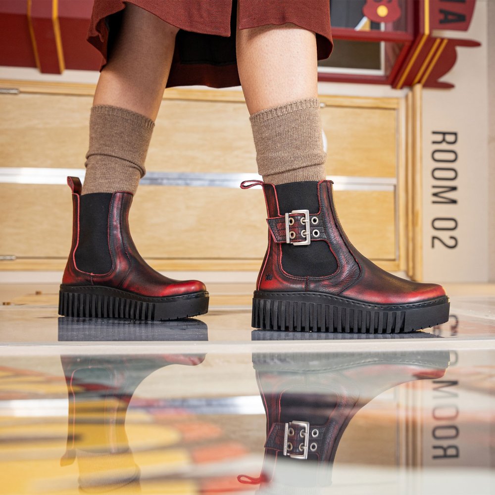 1516 ASPORT SCARLET/BRIGHTON