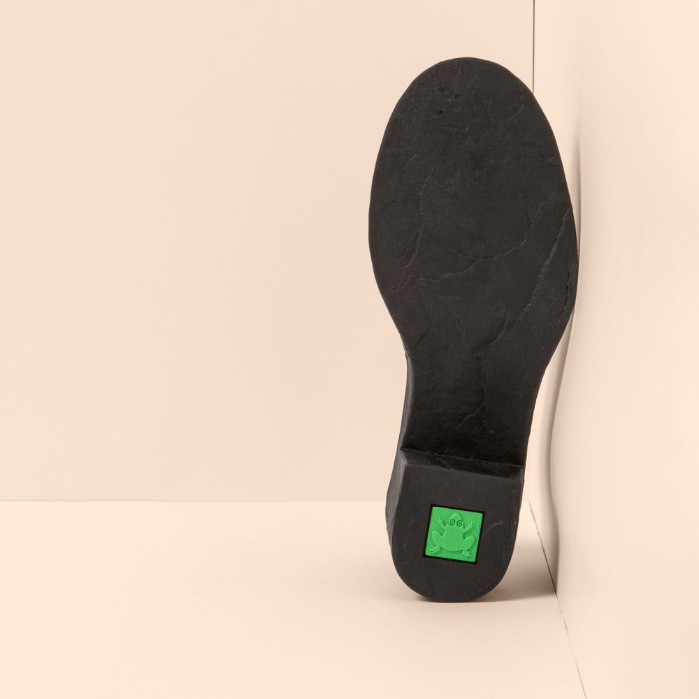 N5663S SOFT NAPPA BLACK / TICINO