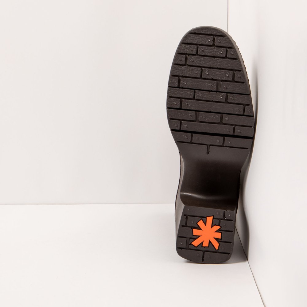 1659 NOBUCK KAKI/SOFIA