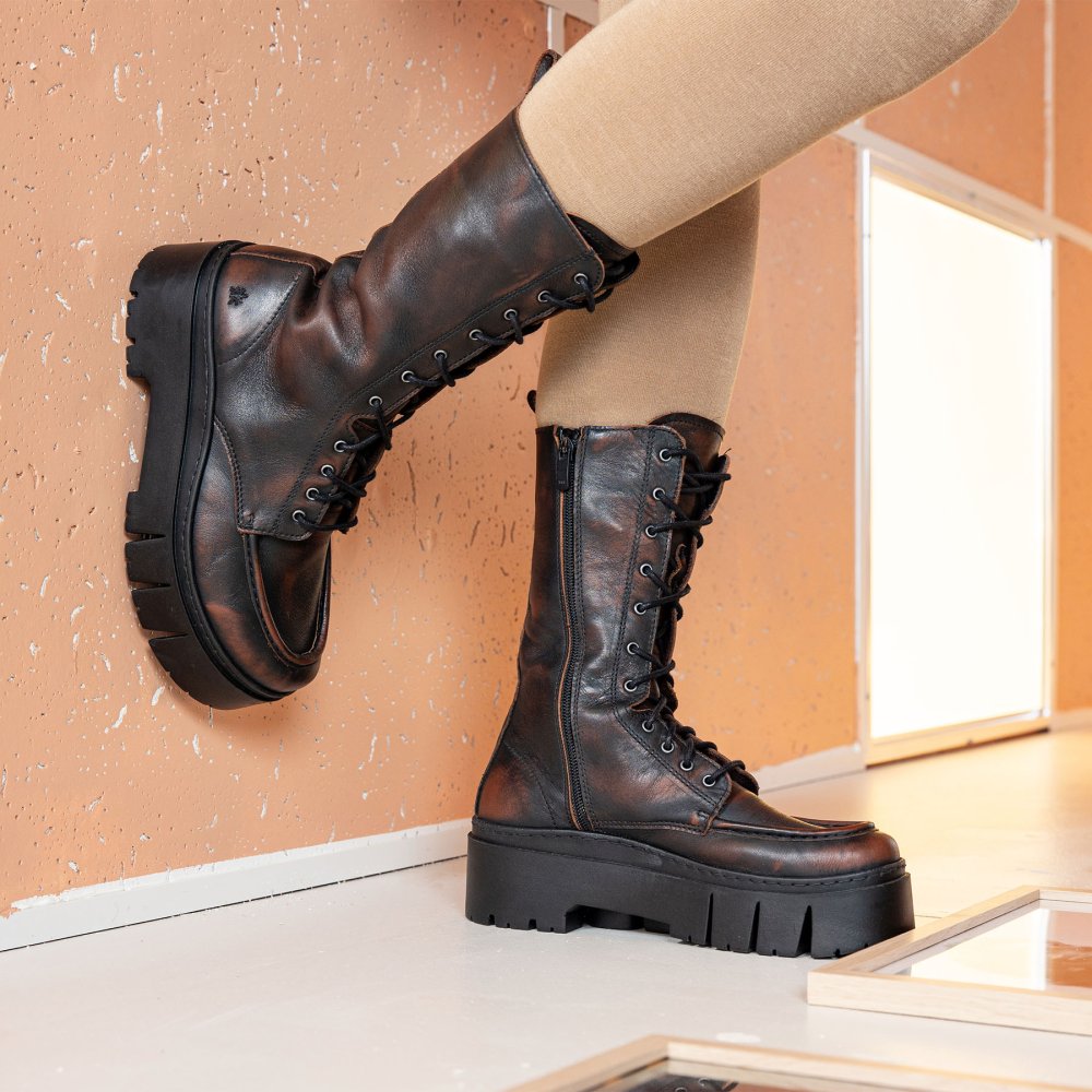 1768 ROMA KAKI / LEEDS