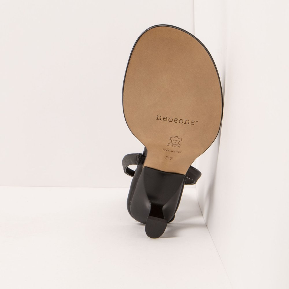 S3168 CRISTAL BLACK/ GODELLO