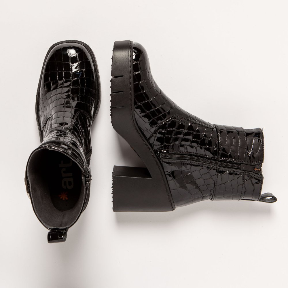 1979 HORASAN BLACK/BERNA