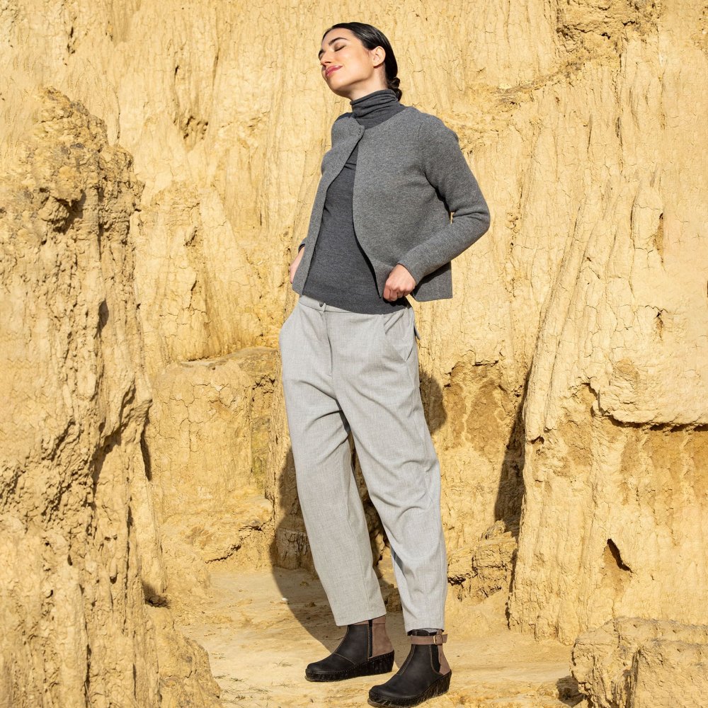 N5133 PLEASANT FOREST-BLACK / MYTH YGGDRASIL