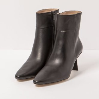 S3195 NAPPA BLACK/ VILANA