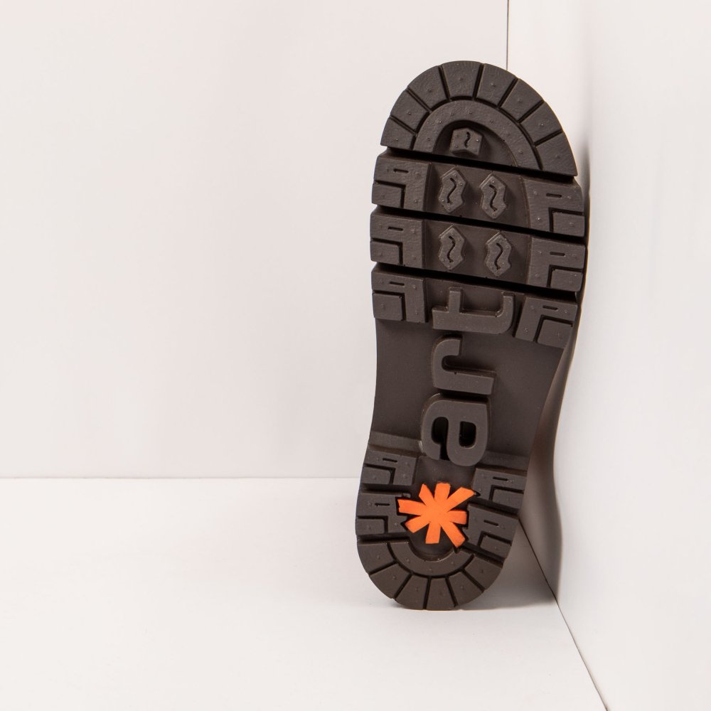 1768 ROMA CUERO / LEEDS