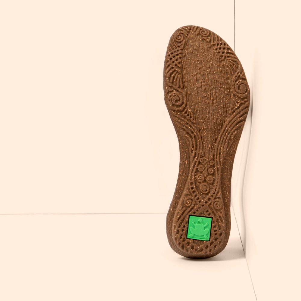 N413 PLEASANT BROWN / WAKATAUA