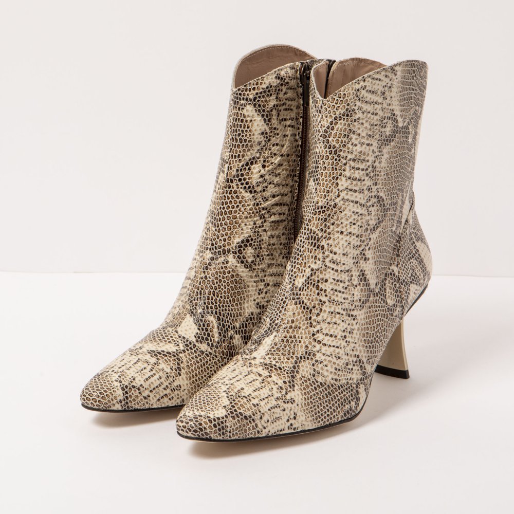 S3196 FANTASY BOA BEIG/ VILANA