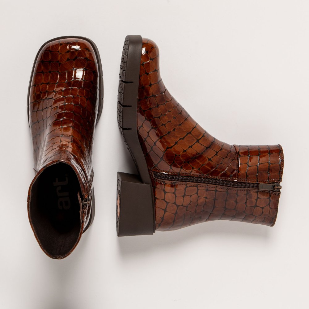 1284 HORASAN CUERO / VARSOVIA