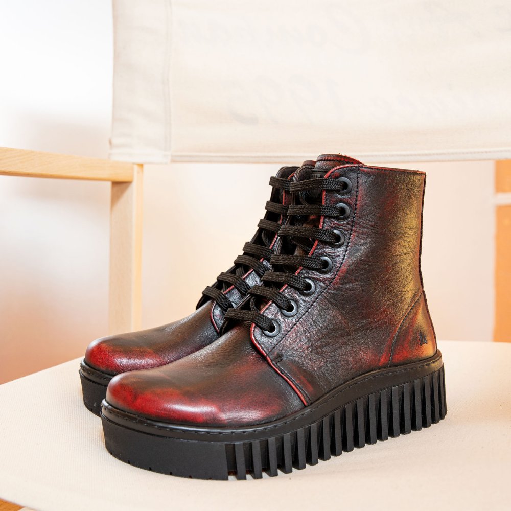 1517 ASPORT SCARLET/BRIGHTON