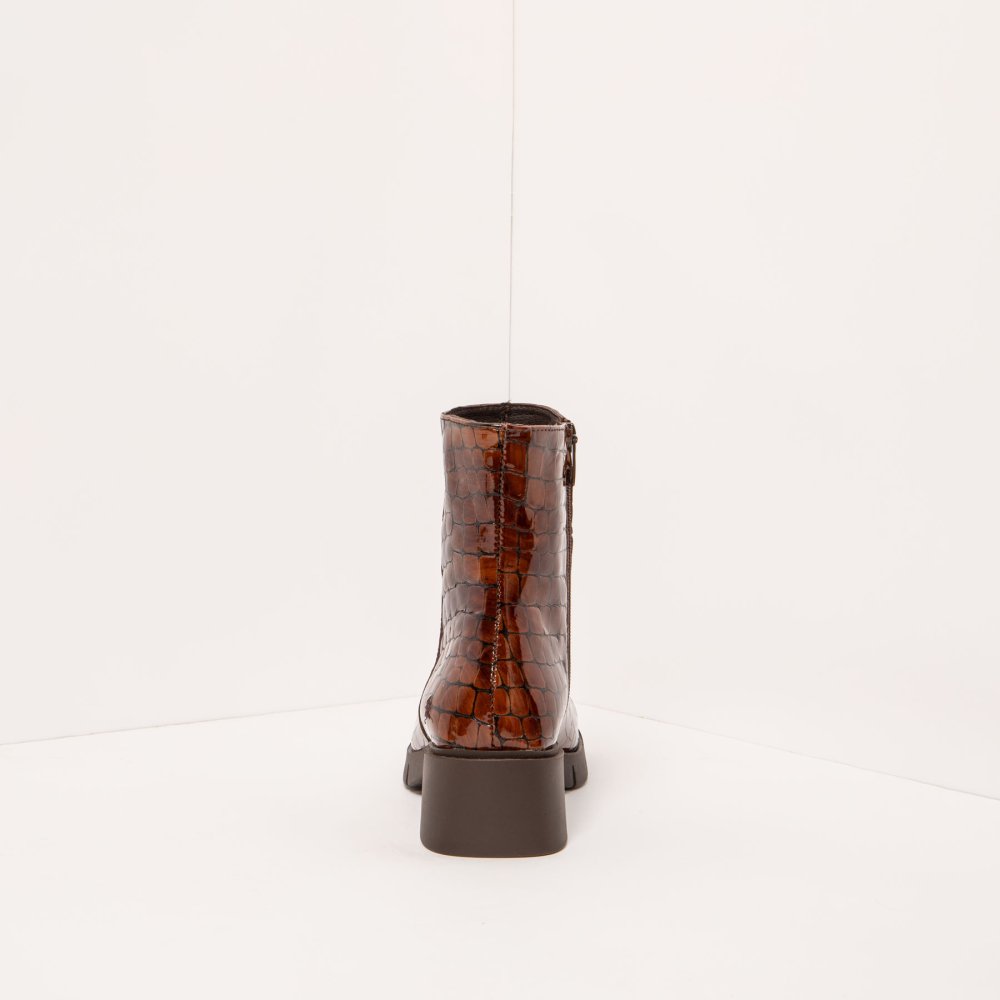 1284 HORASAN CUERO / VARSOVIA