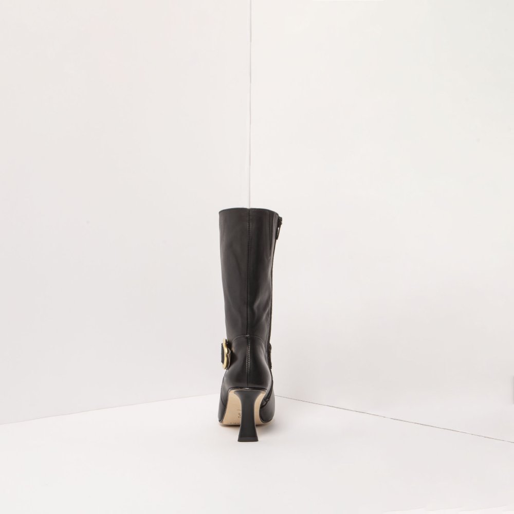 S3197 NAPPA BLACK/ VILANA