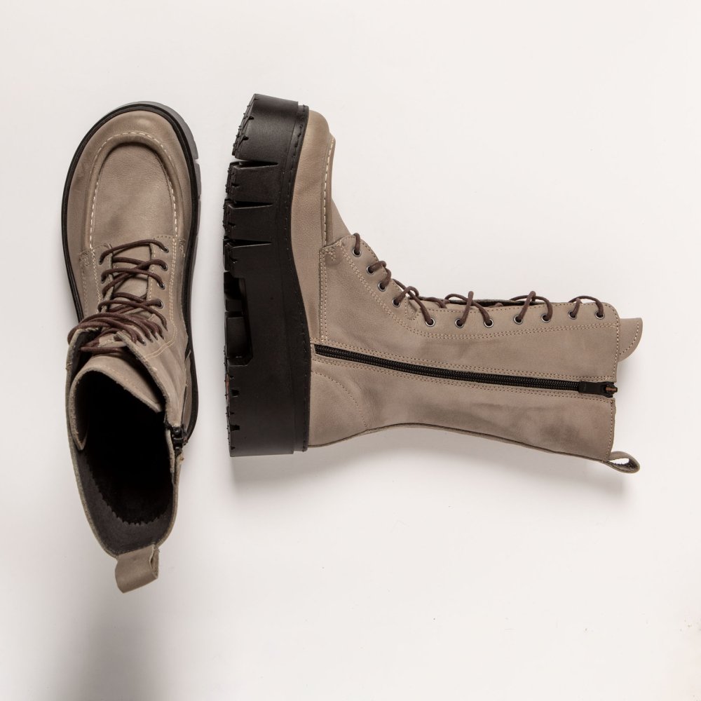 1768 ROMA CINDER / LEEDS