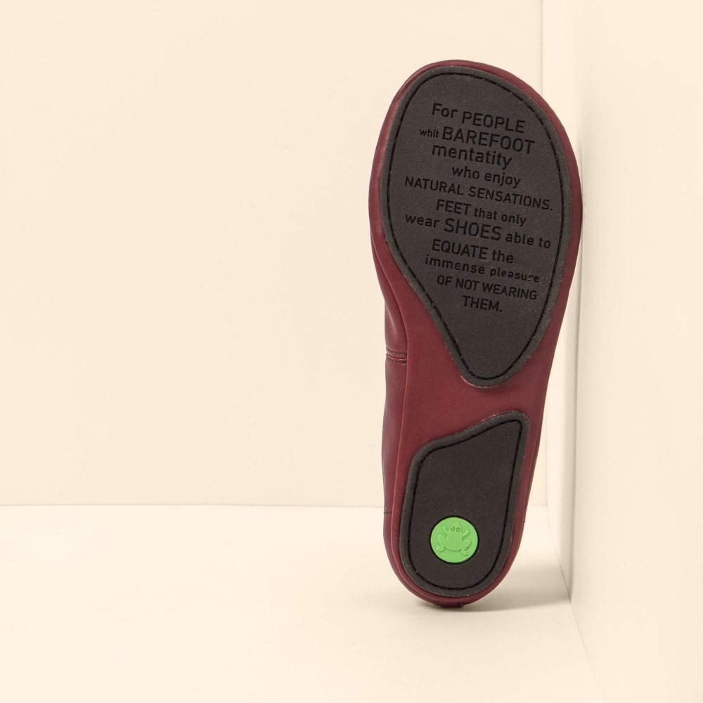 N5820 SOFT NAPPA BURDEOS/ ESSENCE