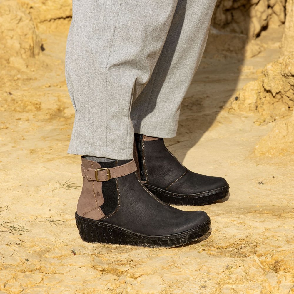 N5133 PLEASANT FOREST-BLACK / MYTH YGGDRASIL