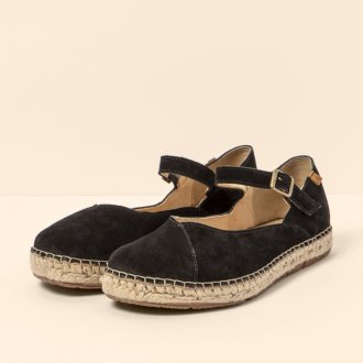 N679 SILK SUEDE BLACK / CAMPOS