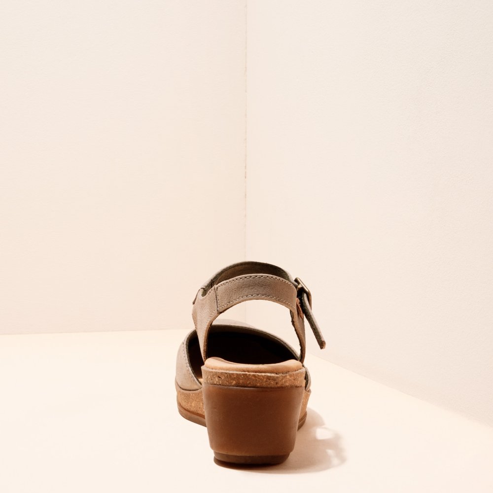 N5001 PLEASANT PIEDRA / LEAVES