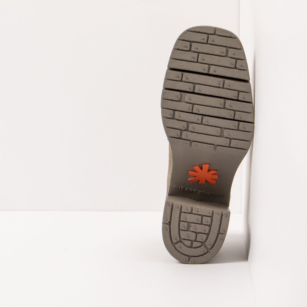 1972 NOBUCK TAUPE/BERNA