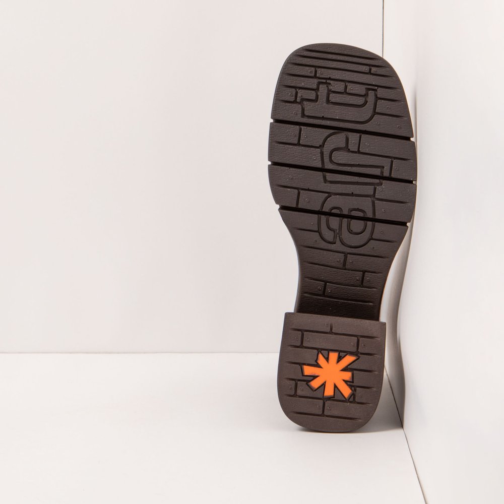 1284 HORASAN CUERO / VARSOVIA