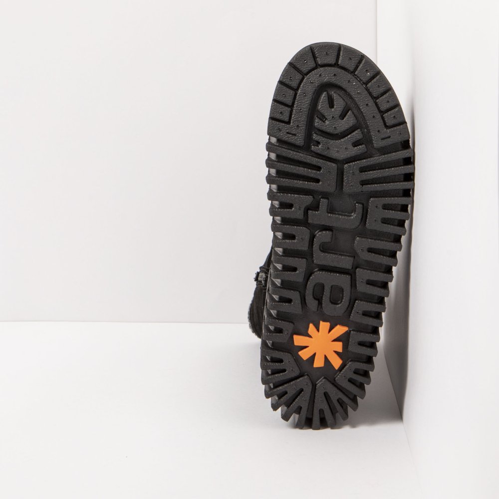 1511 SILK SUEDE BLACK/BRIGHTON