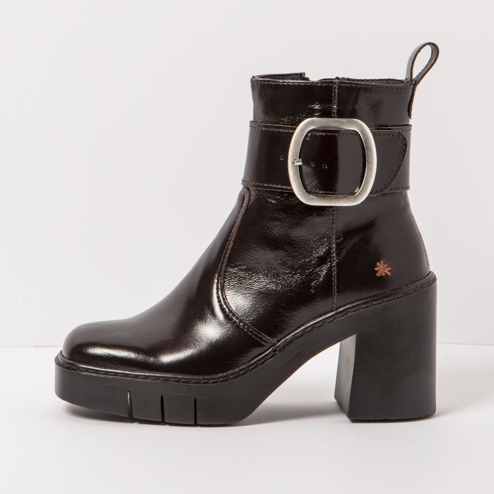 1979 NAPPA SHINNY BROWN/BERNA