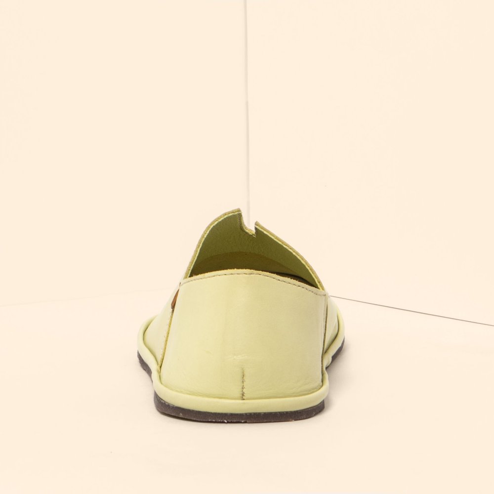 N5673 SOFT NAPPA LIME/ BARE