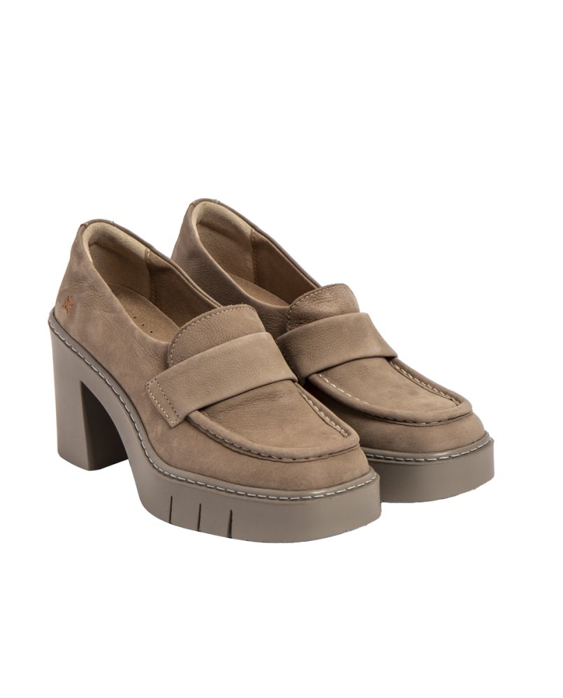 1972 NOBUCK TAUPE/BERNA