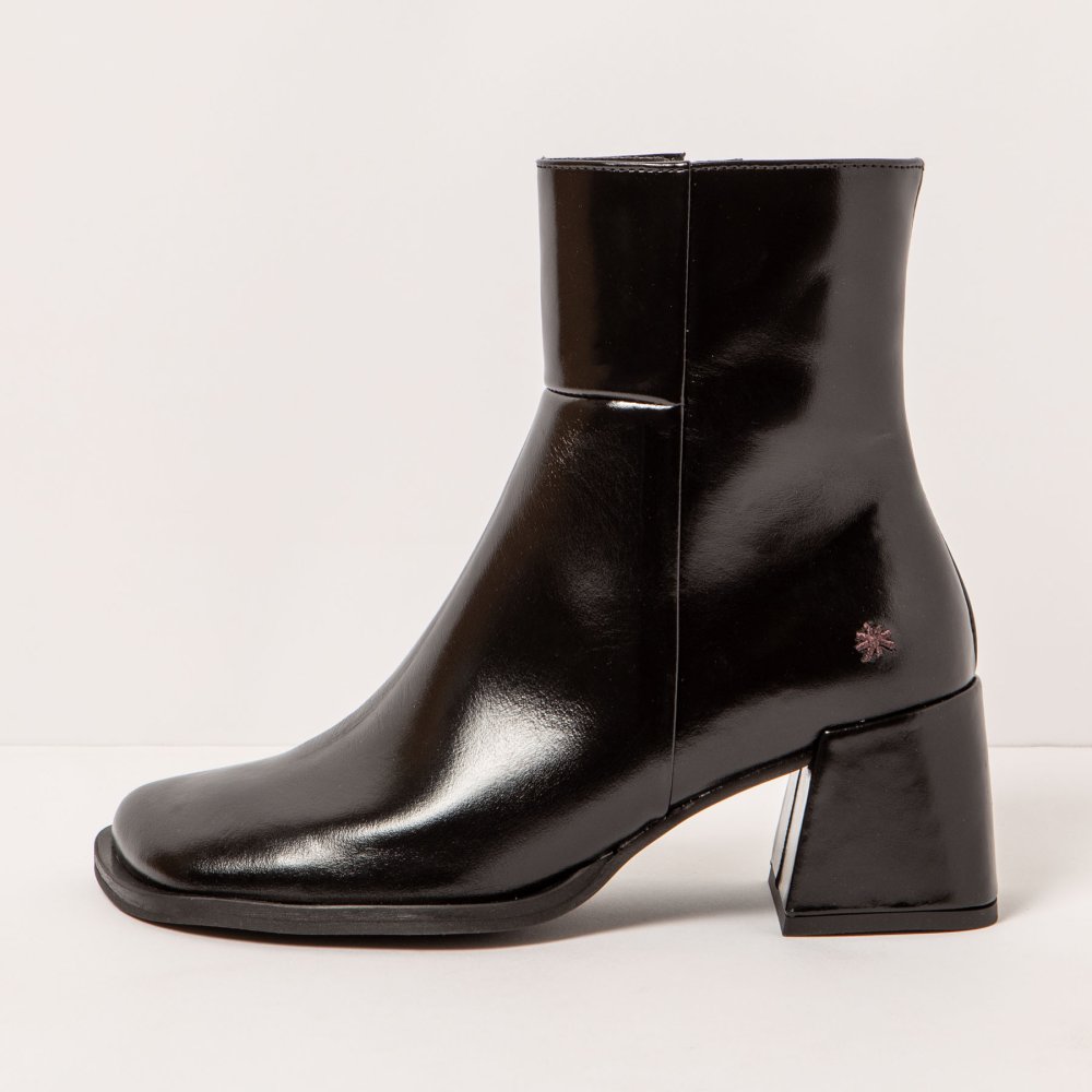 1706 NAPPA SHINNY BLACK/ VERONA