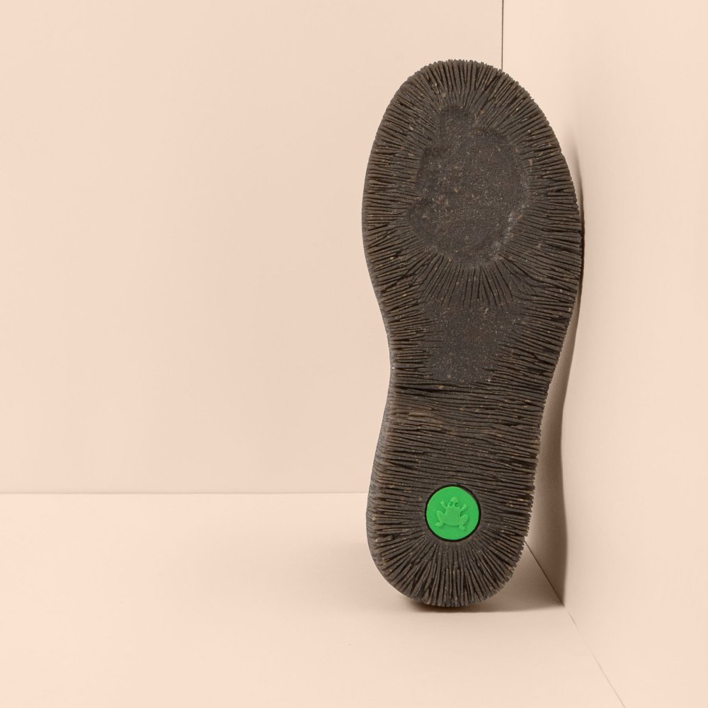 N5584 SOFT NAPPA PLUME/ VOLCANO