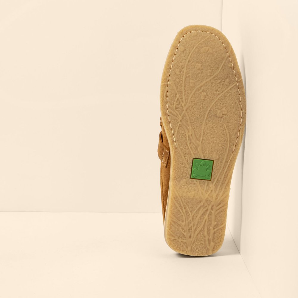 N5965 SILK SUEDE TOFFEE/PLANTAE